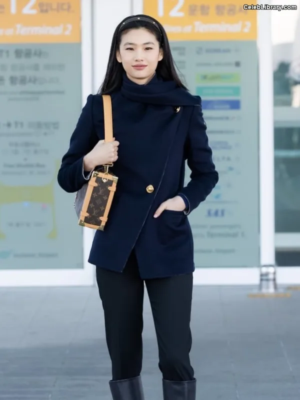 Jung Ho-yeon photo 22 of 336