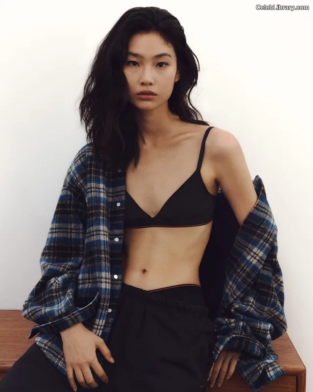 Jung Ho-yeon photo 11 of 336