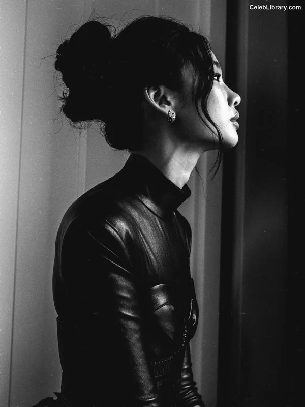 Jung Ho-yeon photo 20 of 336