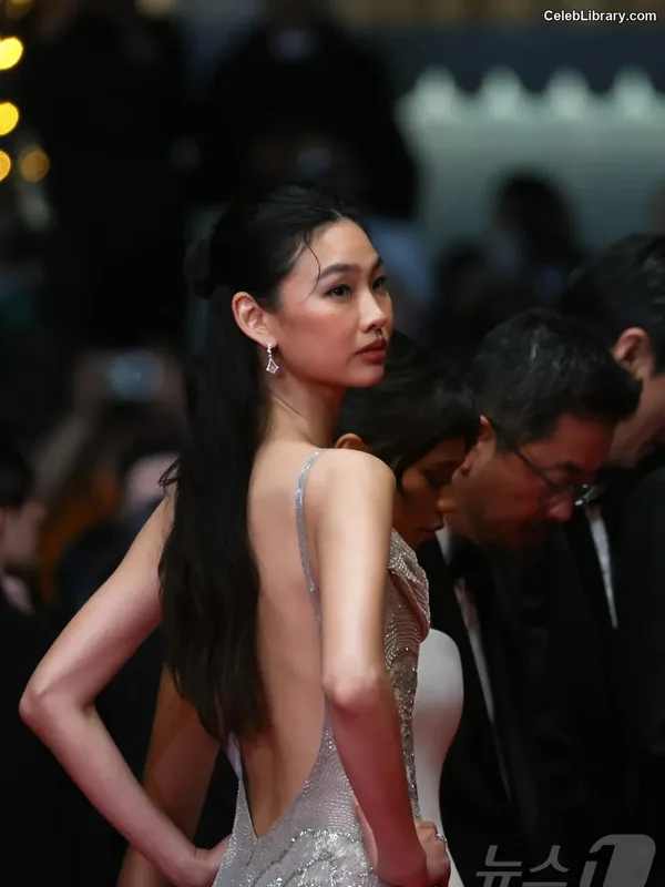 Jung Ho-yeon photo 4 of 336