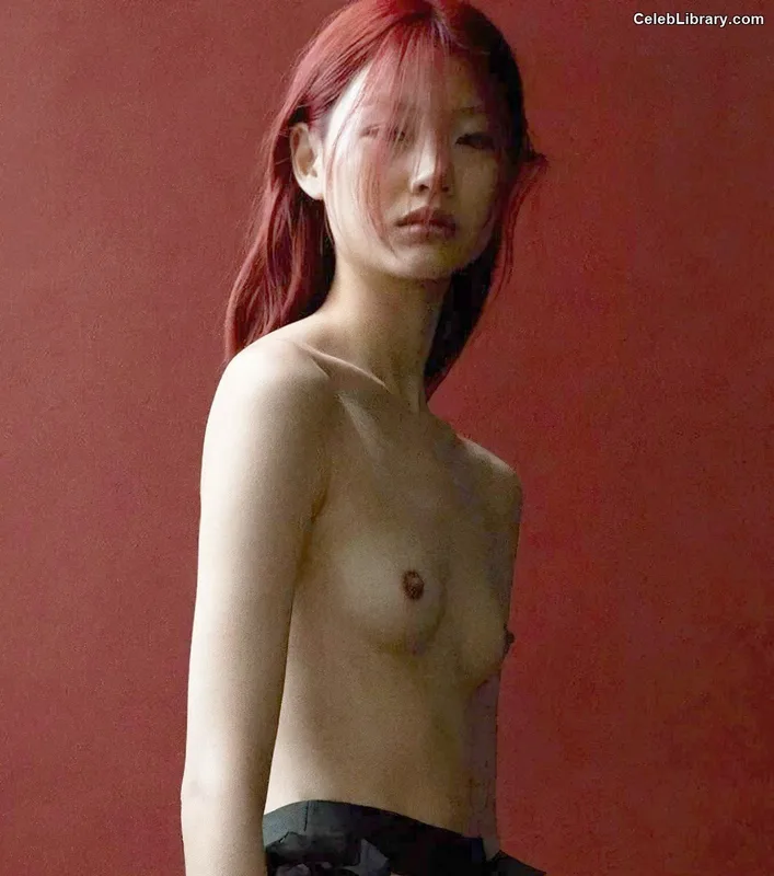 Jung Ho-yeon photo 22 of 336