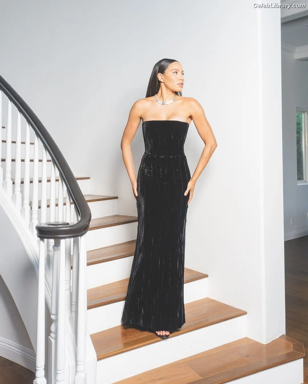 Jurnee Smollett photo 1 of 1219