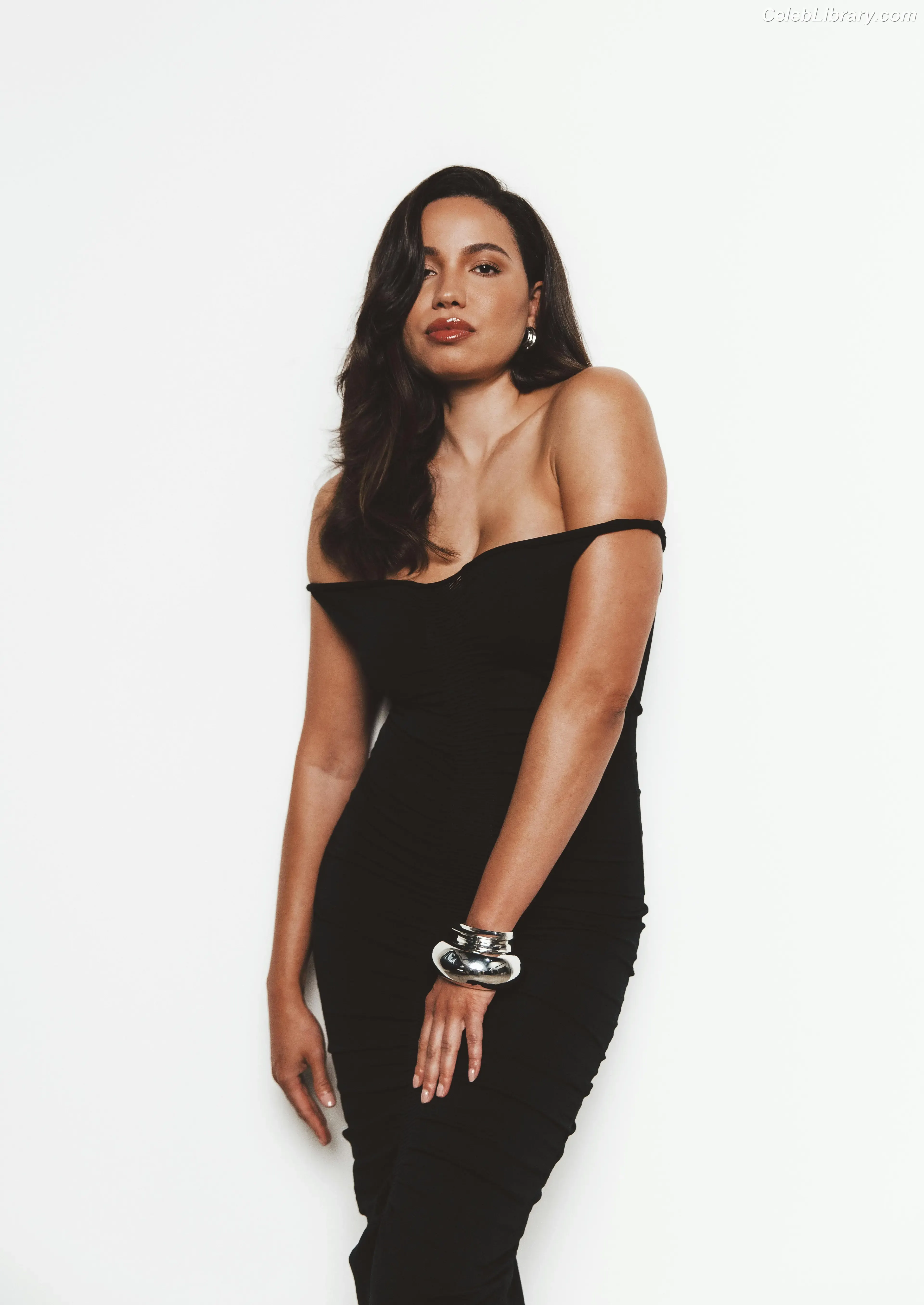 Jurnee Smollett photo 12 of 1219