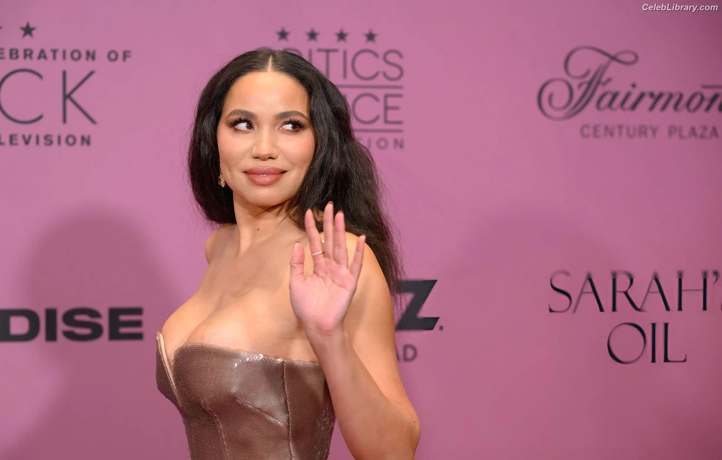 Jurnee Smollett photo 23 of 1219