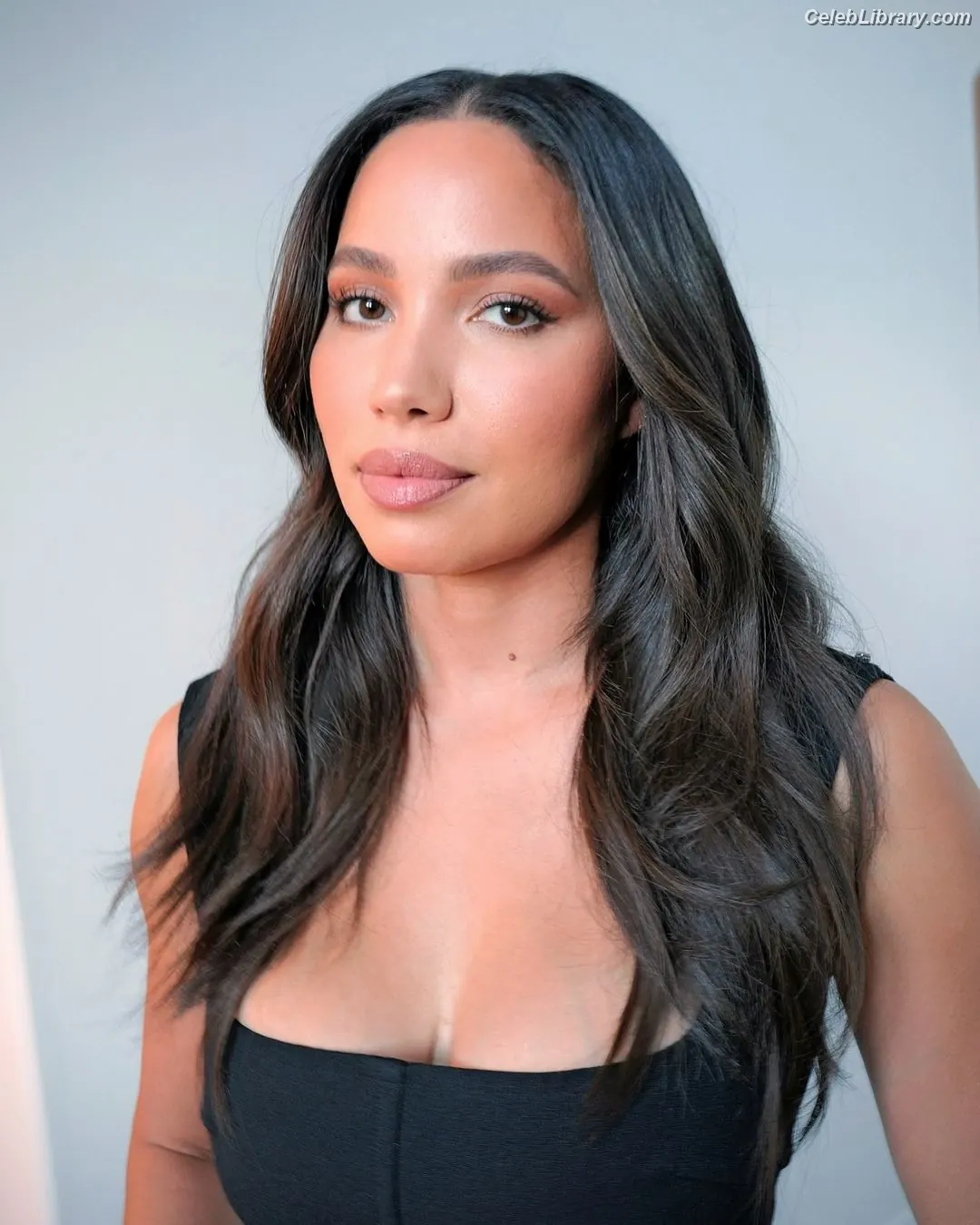 Jurnee Smollett photo 3 of 1219