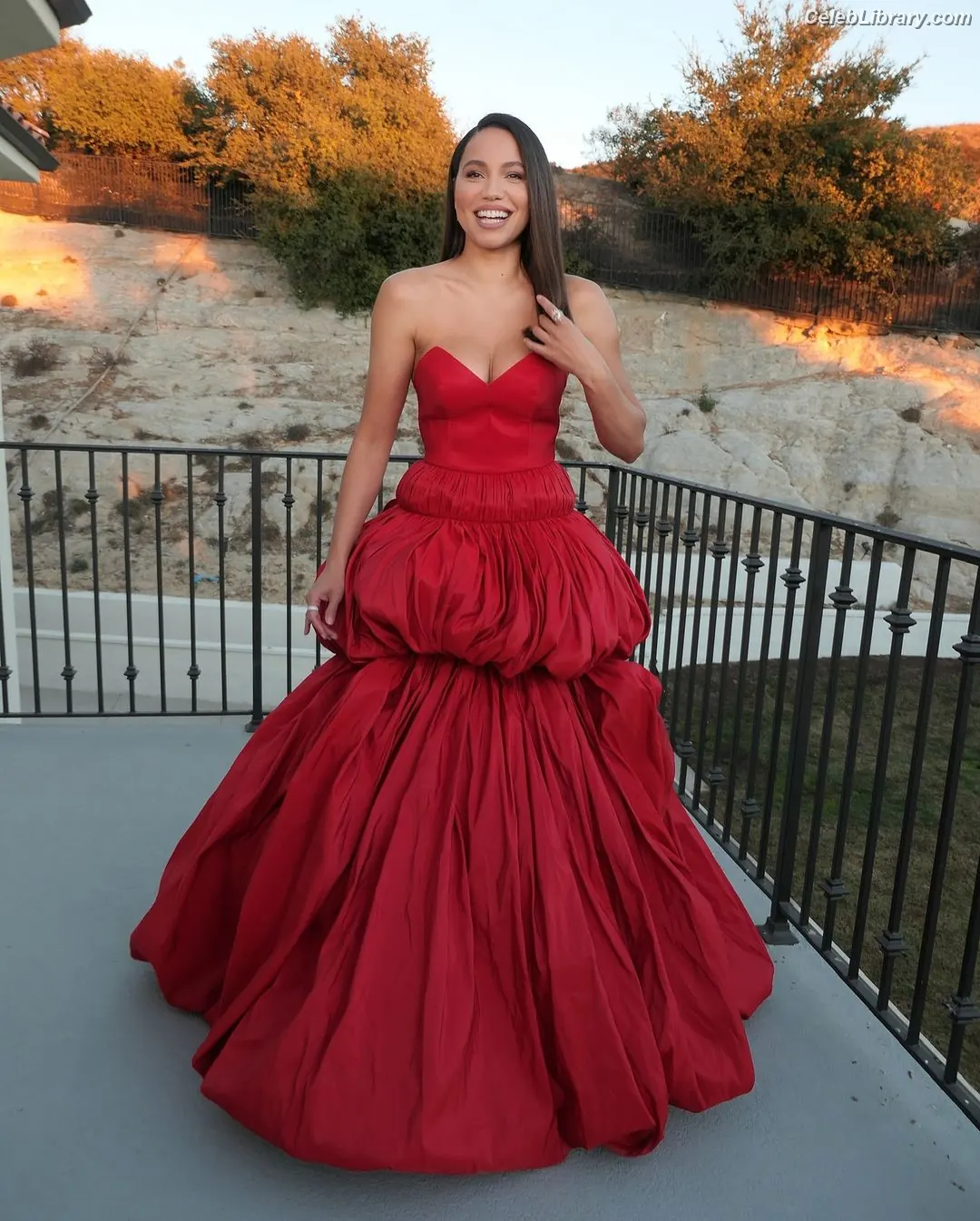 Jurnee Smollett photo 15 of 1219