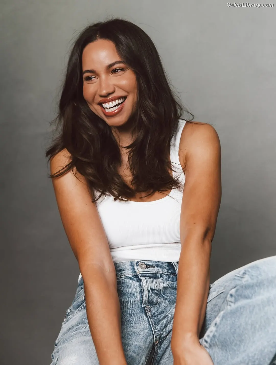 Jurnee Smollett photo 3 of 1219