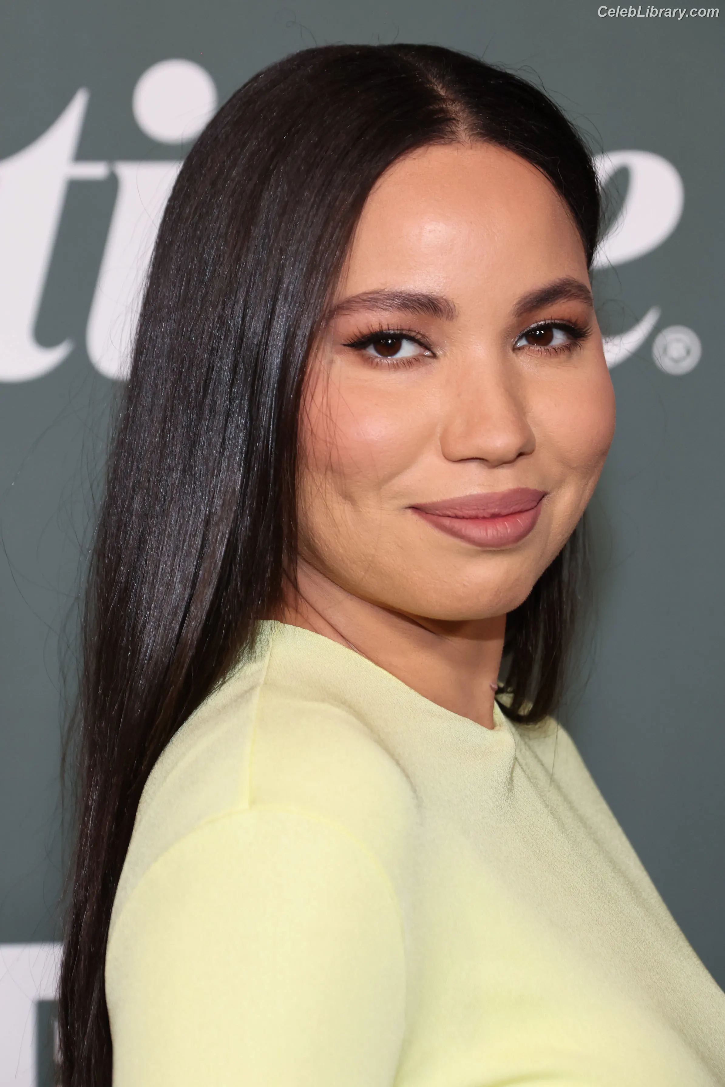 Jurnee Smollett photo 17 of 1219
