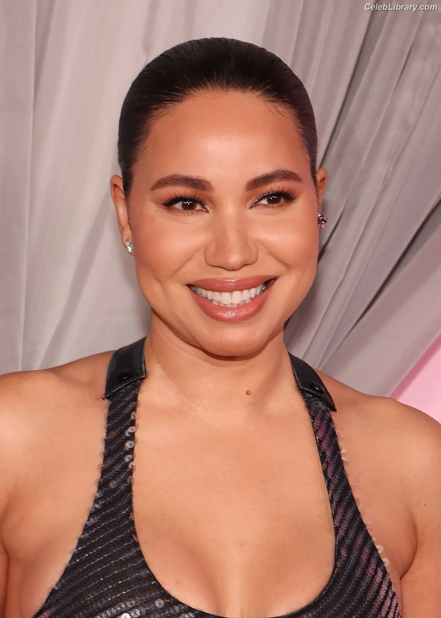 Jurnee Smollett photo 13 of 1219