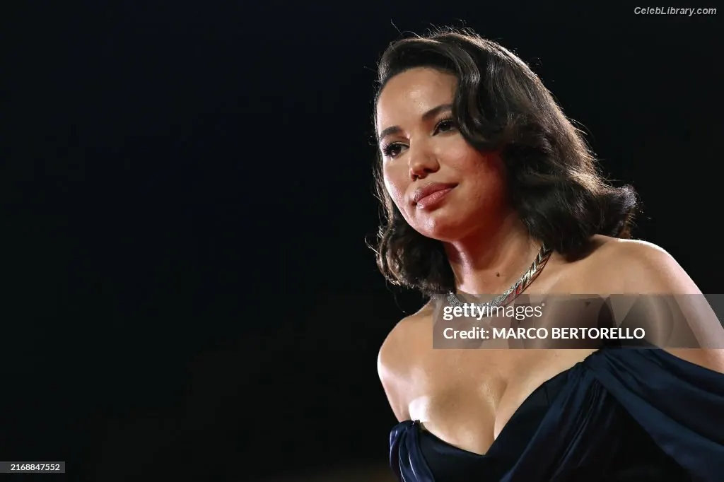 Jurnee Smollett photo 24 of 1219