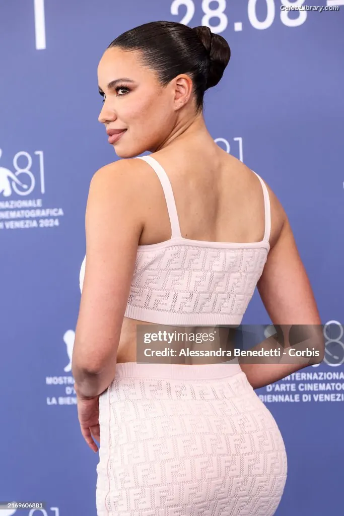Jurnee Smollett photo 9 of 1219