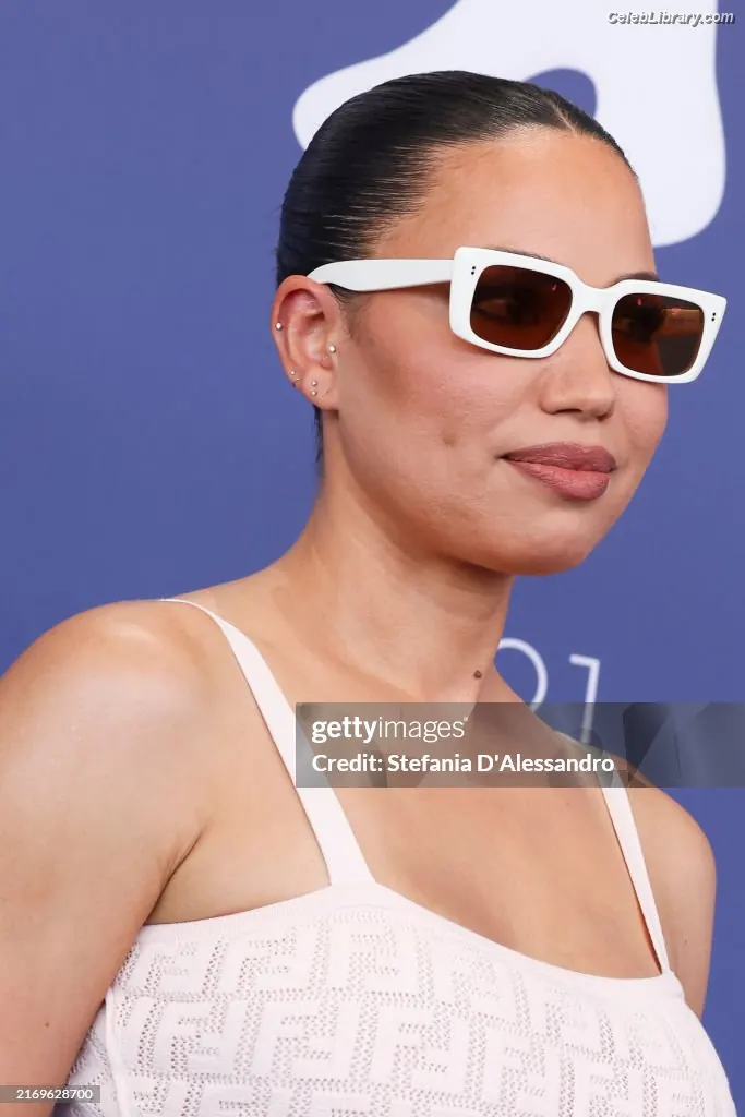 Jurnee Smollett photo 3 of 1219