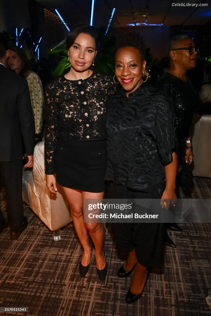 Jurnee Smollett photo 8 of 1219