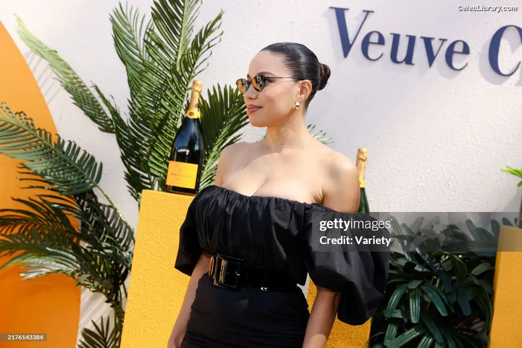 Jurnee Smollett photo 11 of 1219