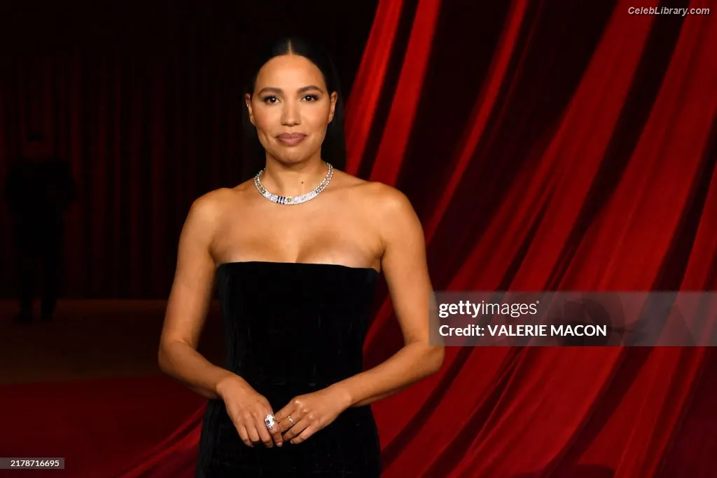 Jurnee Smollett photo 20 of 1219