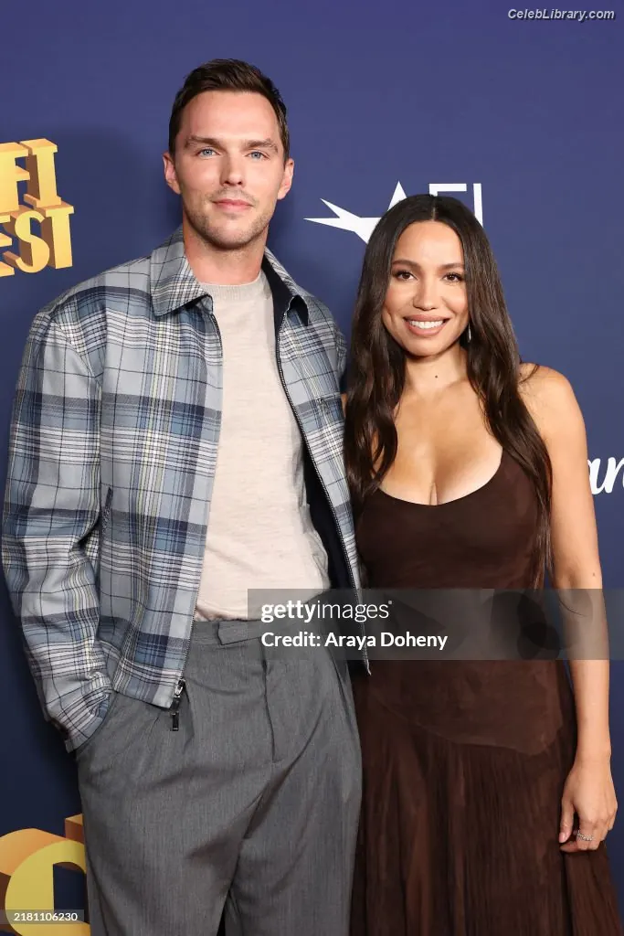 Jurnee Smollett photo 19 of 1219