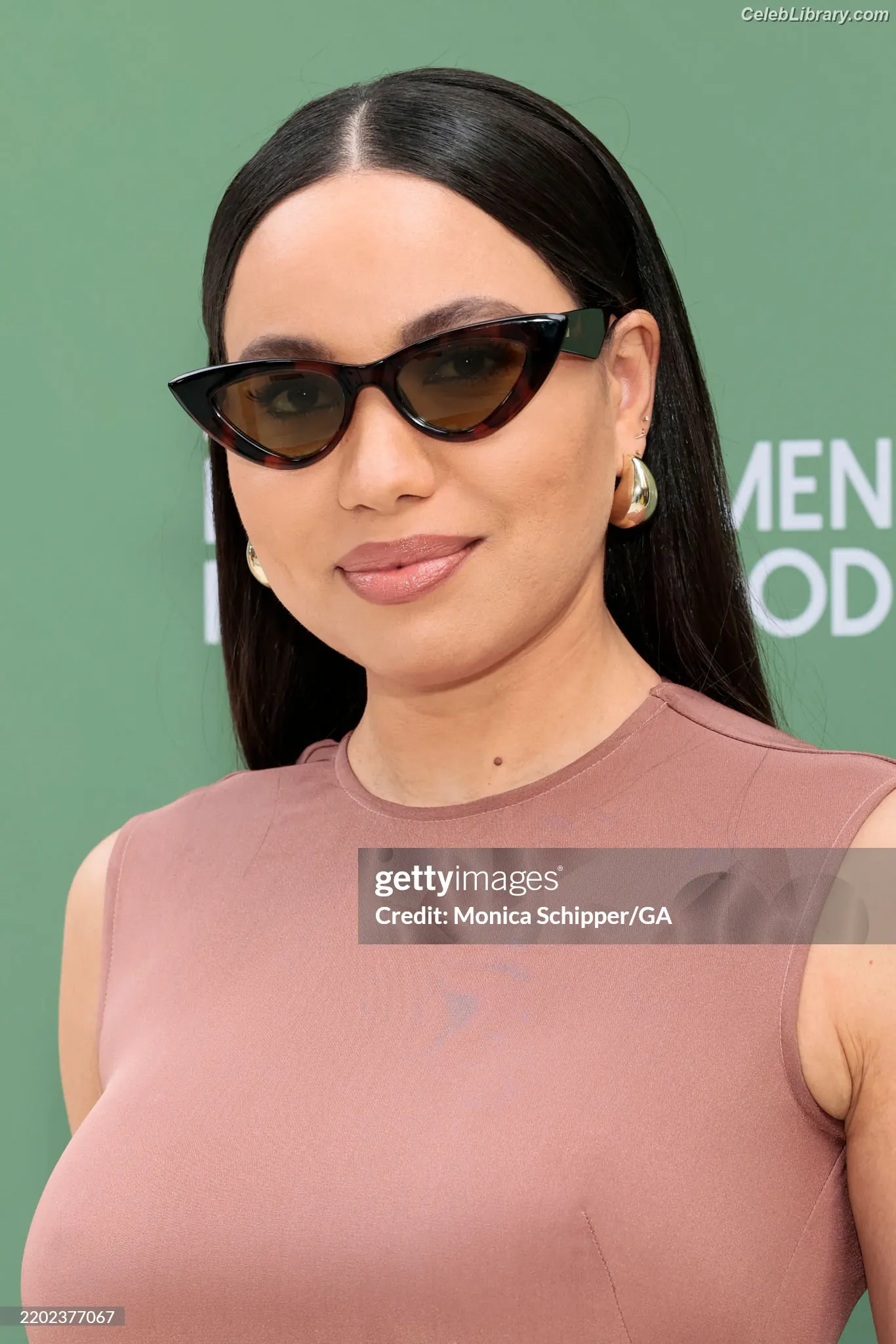 Jurnee Smollett photo 9 of 1219