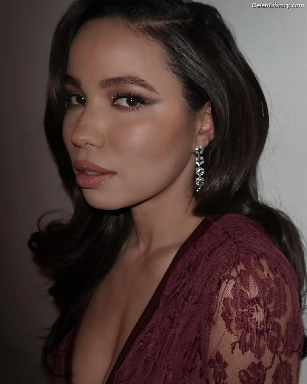 Jurnee Smollett photo 5 of 1219