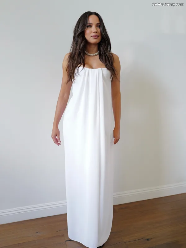 Jurnee Smollett photo 13 of 1220