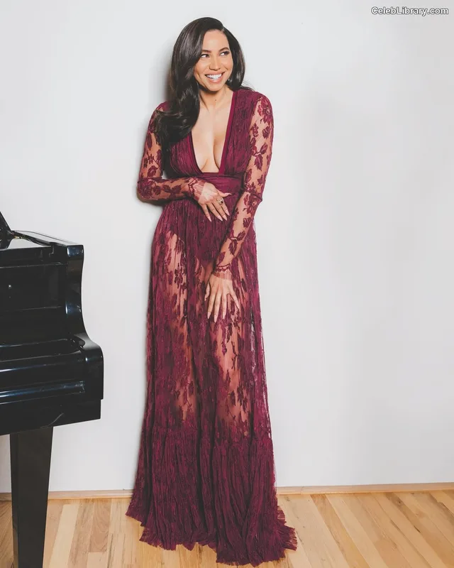 Jurnee Smollett photo 14 of 1220