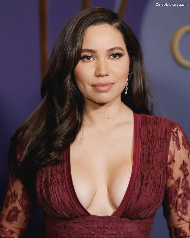 Jurnee Smollett photo 17 of 1220