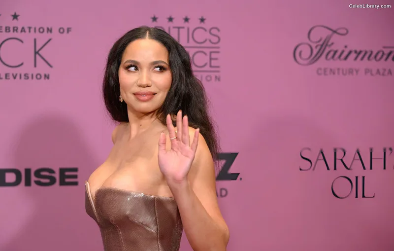 Jurnee Smollett photo 23 of 1220