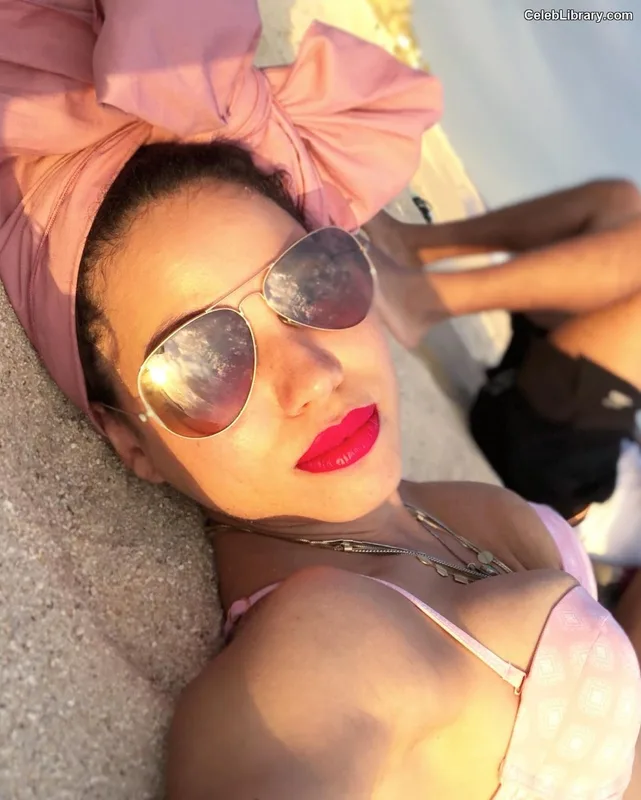 Jurnee Smollett photo 17 of 1220