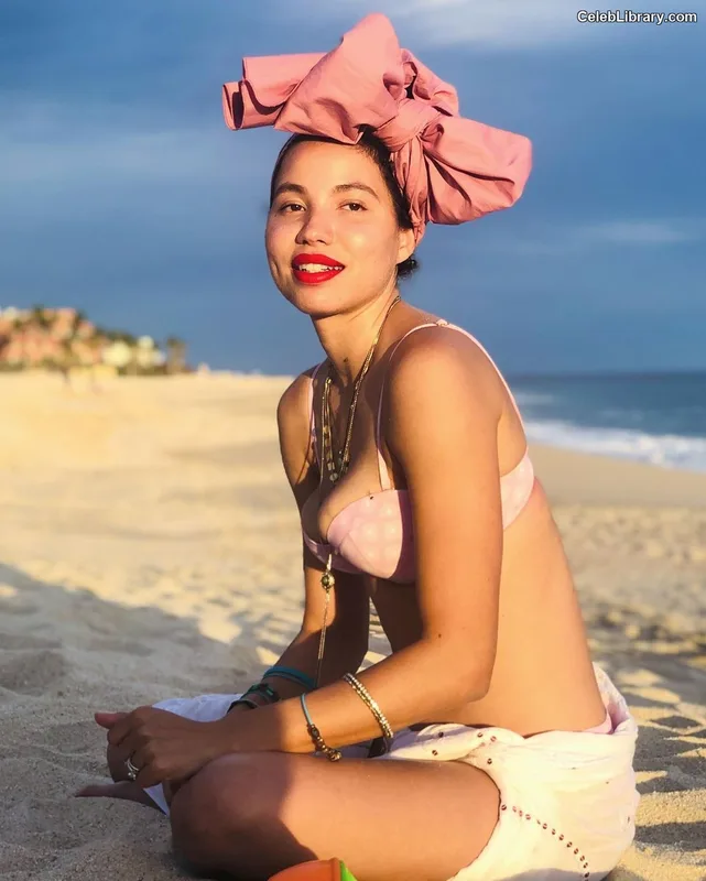 Jurnee Smollett photo 18 of 1220