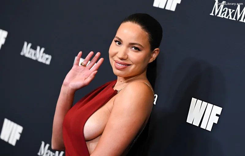 Jurnee Smollett photo 22 of 1220