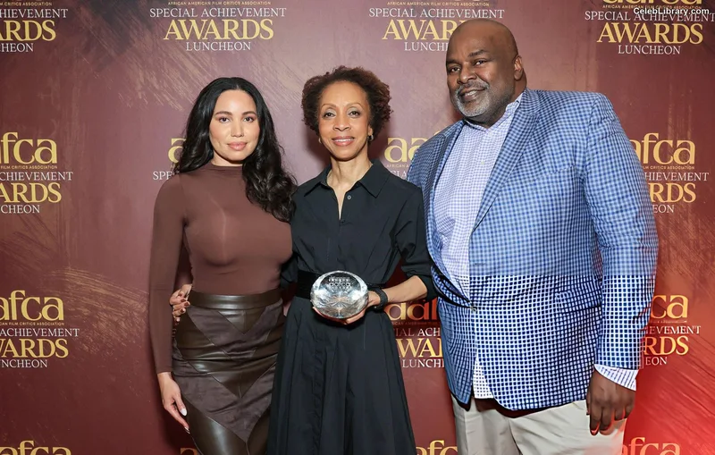 Jurnee Smollett photo 23 of 1220