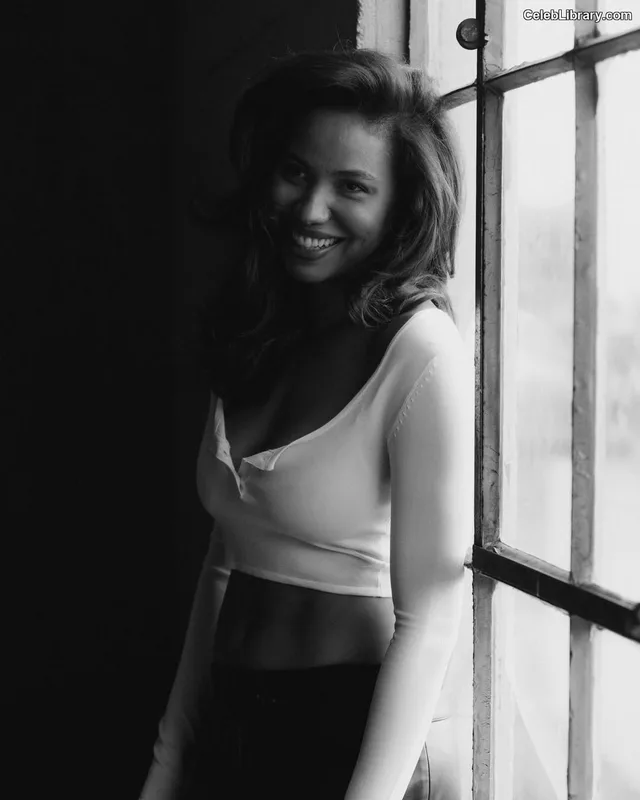 Jurnee Smollett photo 12 of 1220