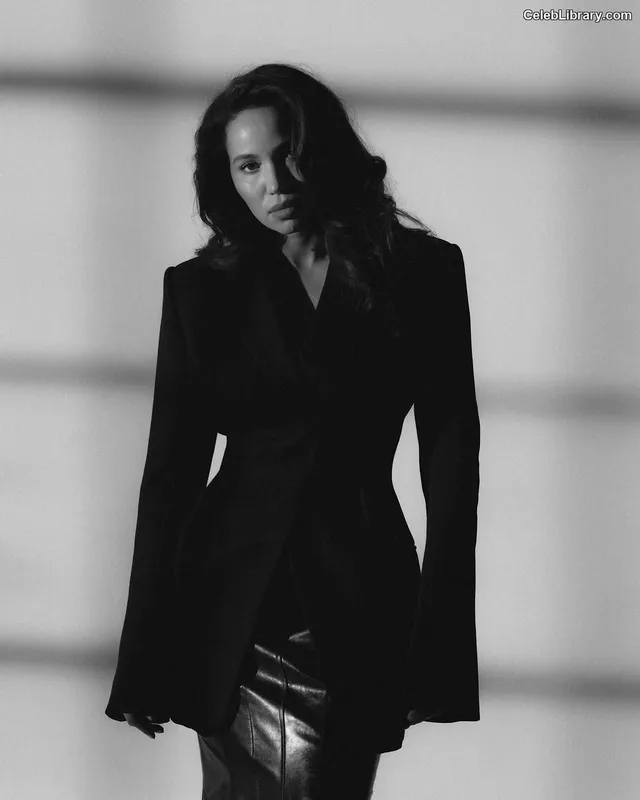 Jurnee Smollett photo 15 of 1220