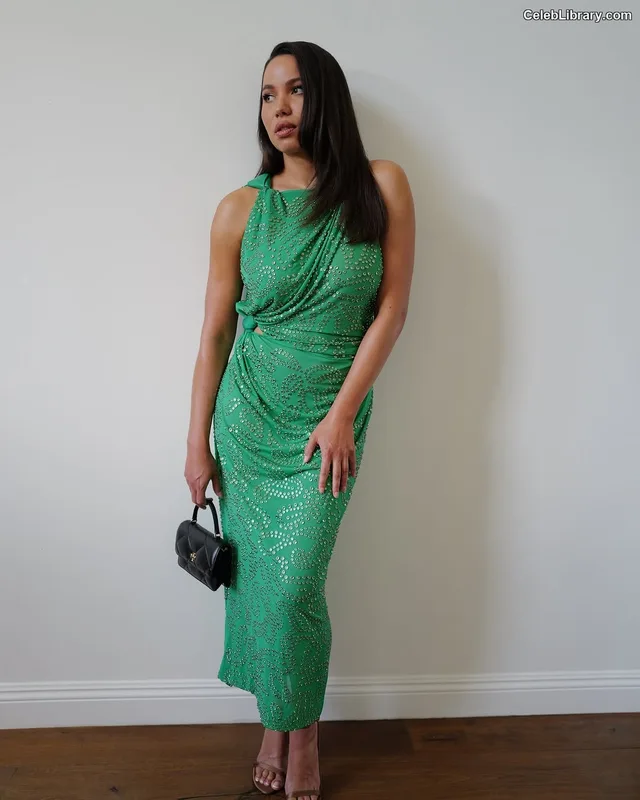 Jurnee Smollett photo 17 of 1220