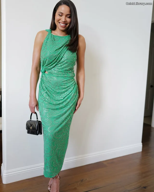Jurnee Smollett photo 18 of 1220