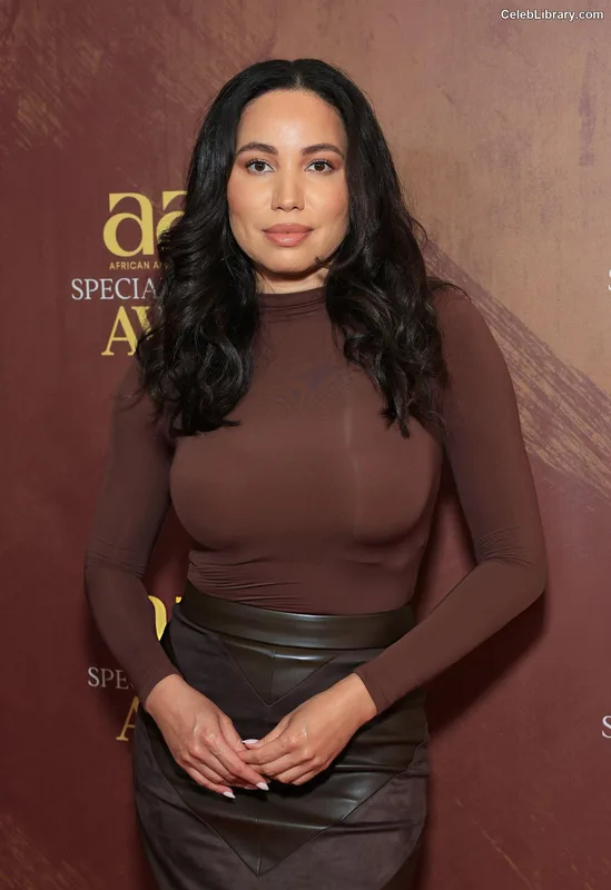 Jurnee Smollett photo 20 of 1220