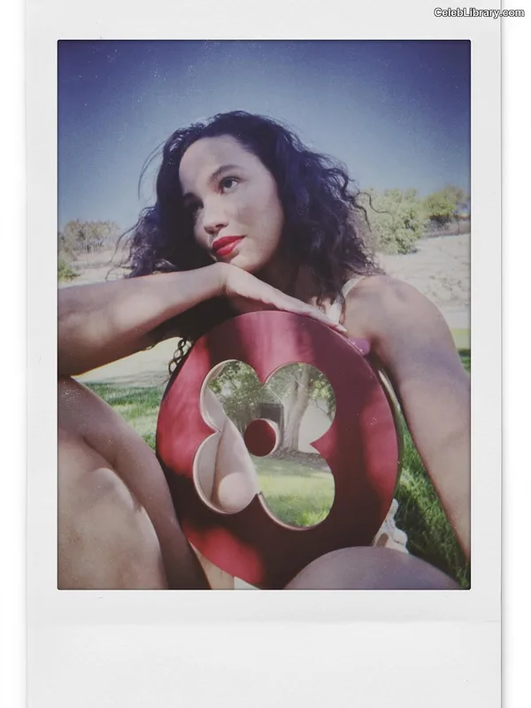 Jurnee Smollett photo 11 of 1220