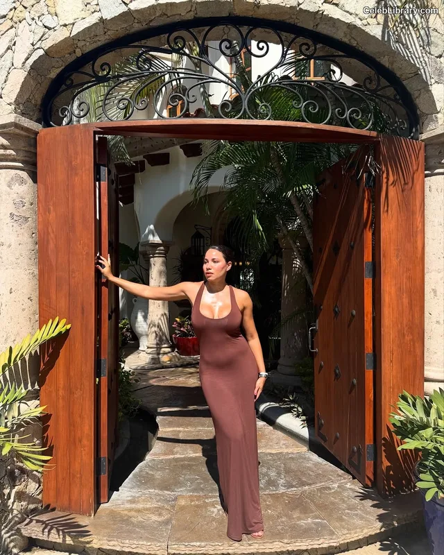 Jurnee Smollett photo 22 of 1220