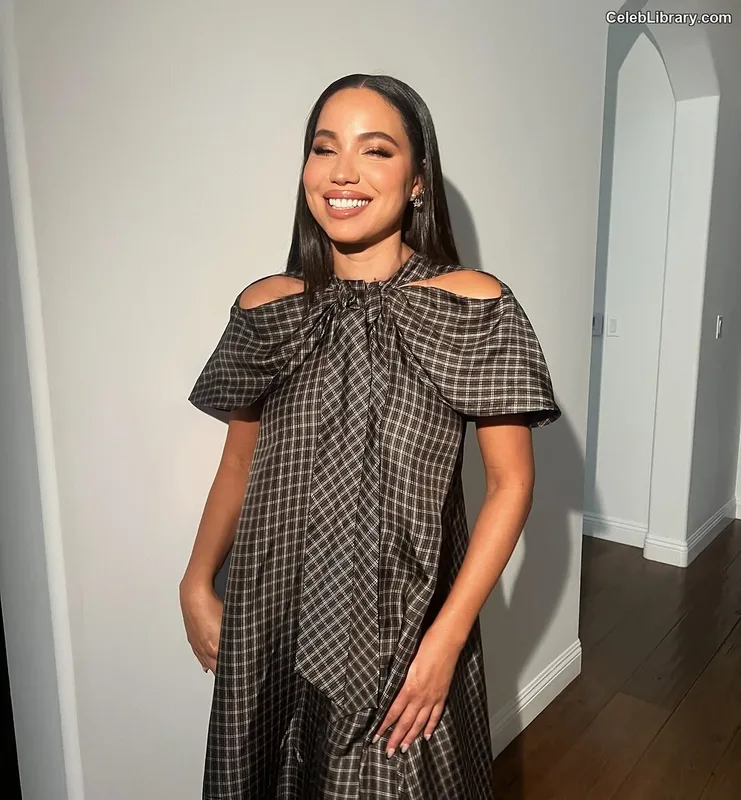 Jurnee Smollett photo 4 of 1220