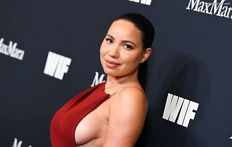 Jurnee Smollett photo 15 of 1220