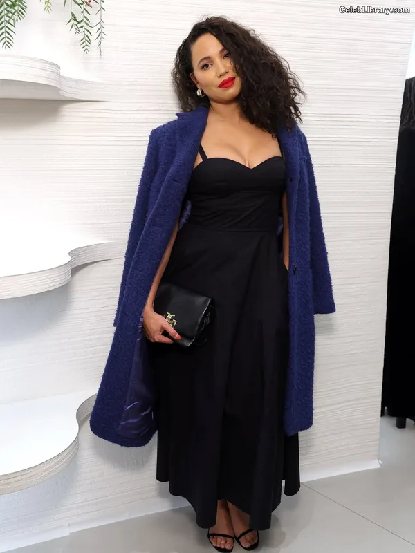 Jurnee Smollett photo 3 of 1220