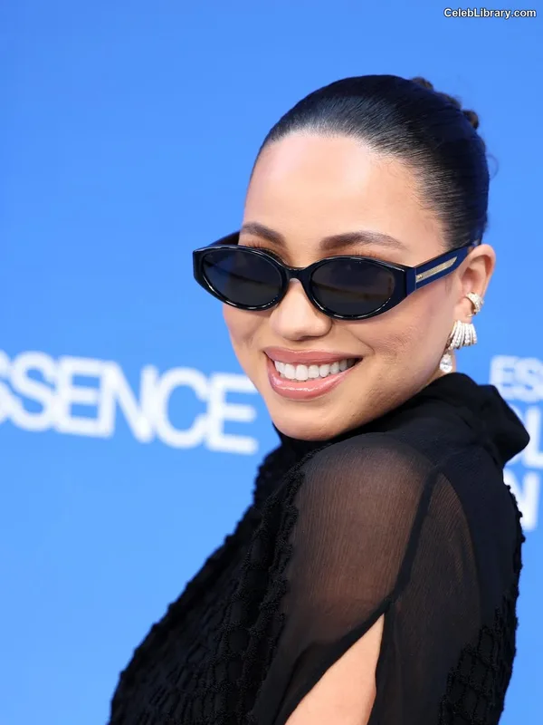 Jurnee Smollett photo 6 of 1220