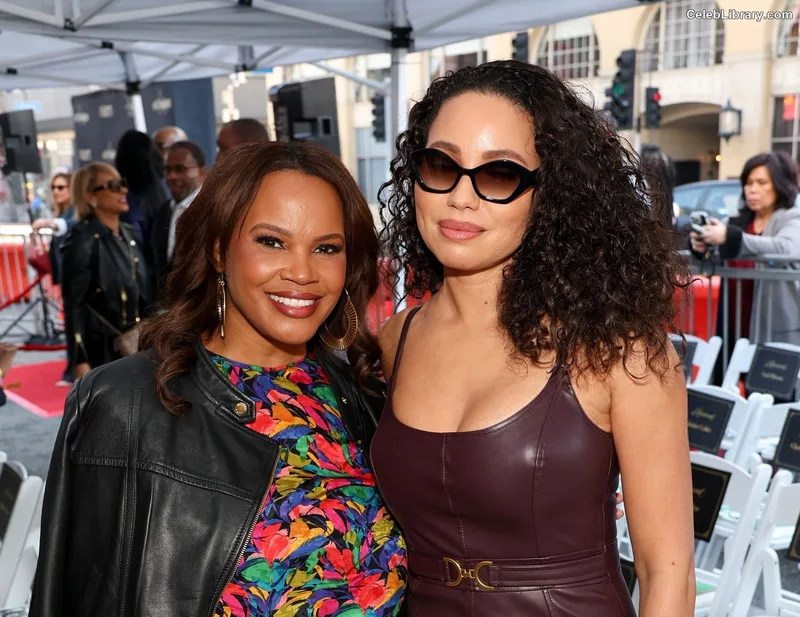 Jurnee Smollett photo 22 of 1220