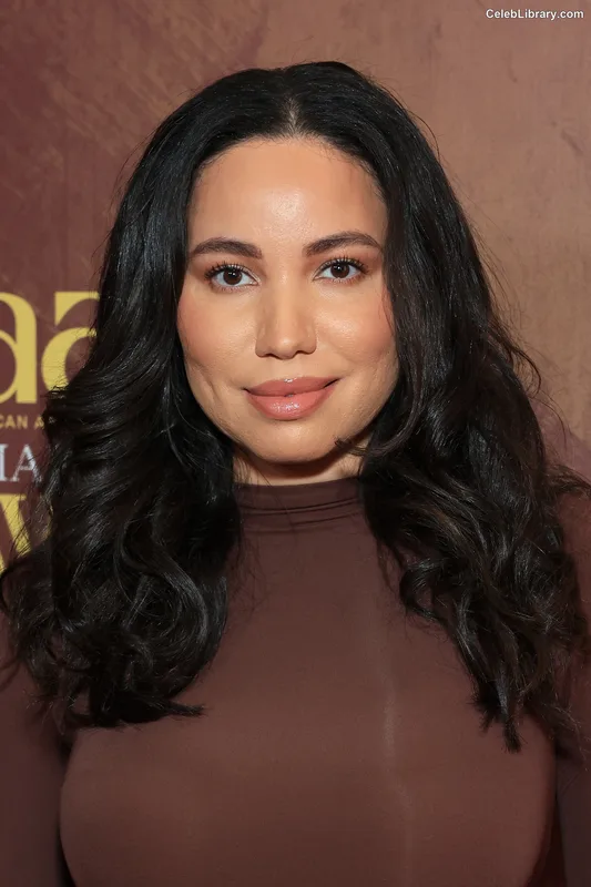 Jurnee Smollett photo 16 of 1220