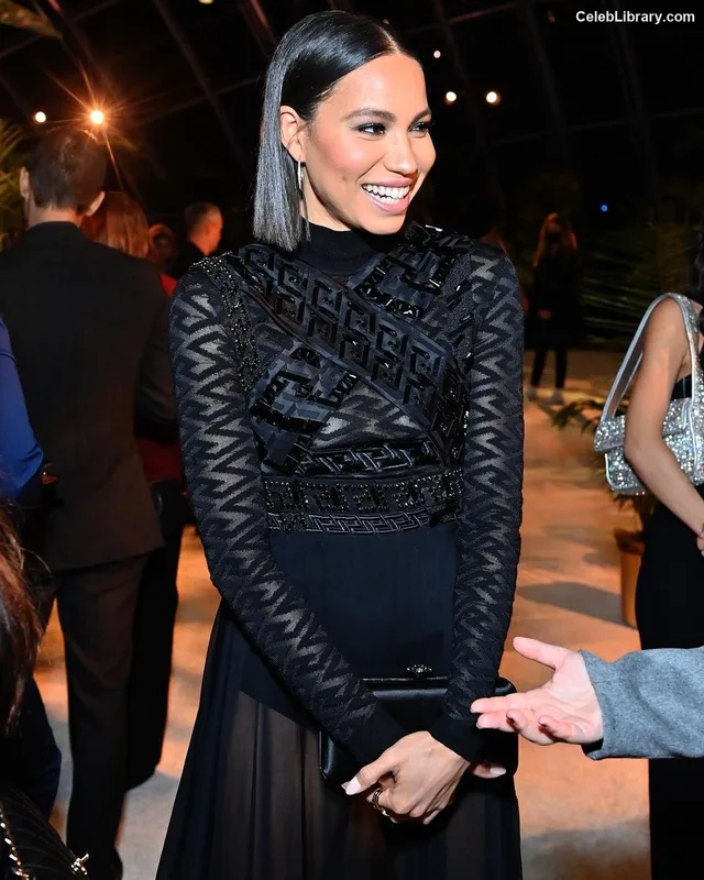 Jurnee Smollett photo 1 of 1220