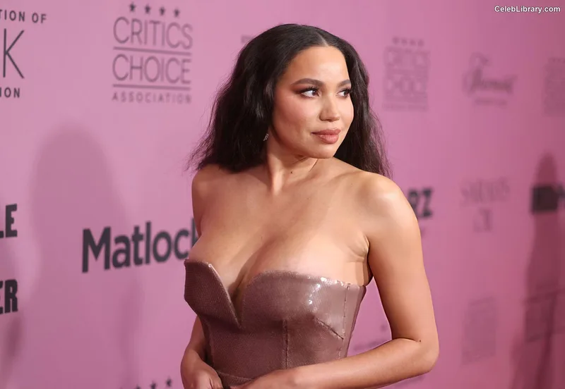 Jurnee Smollett photo 4 of 1220