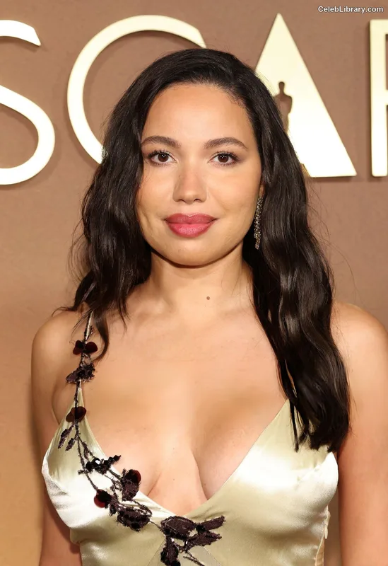 Jurnee Smollett photo 13 of 1220