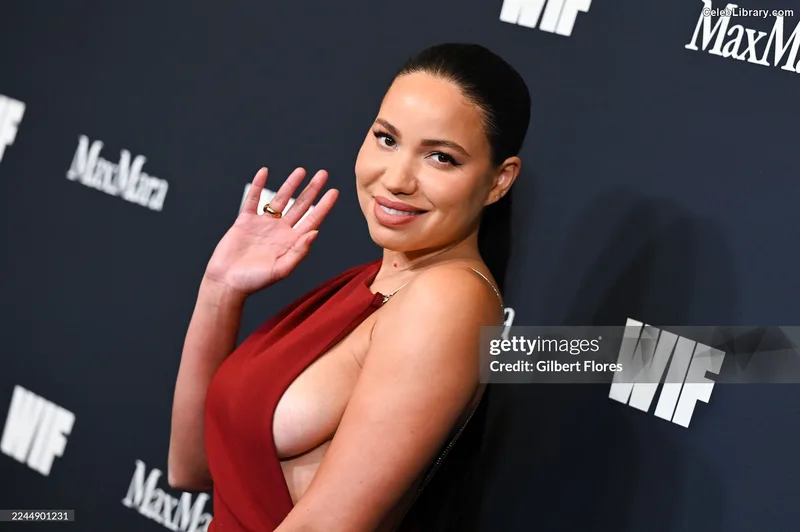 Jurnee Smollett photo 17 of 1220