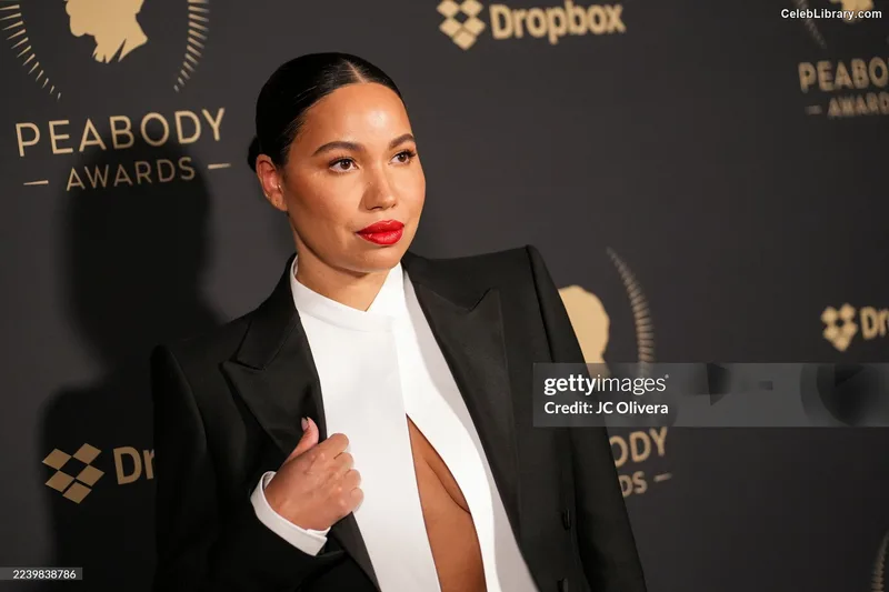Jurnee Smollett photo 24 of 1220