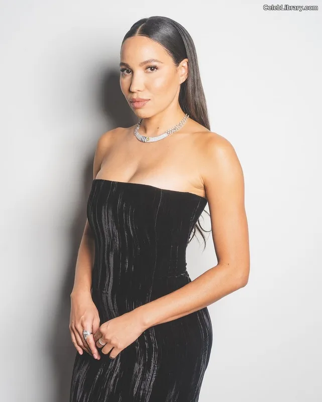 Jurnee Smollett photo 7 of 1220