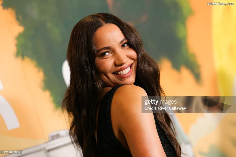 Jurnee Smollett photo 8 of 1220